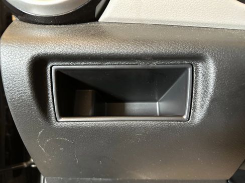 Used 2021 Nissan Versa SV image 18