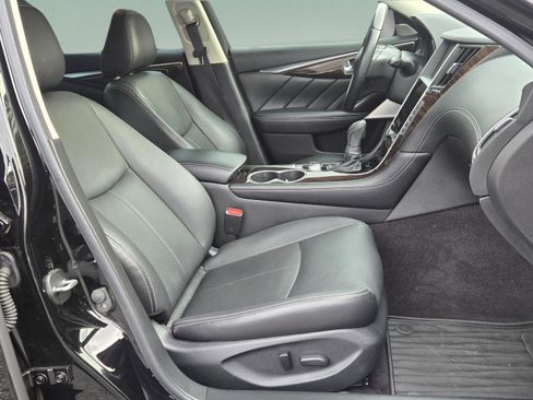 Used 2018 INFINITI Q50 Luxe w/ Sensory Package (Luxe) image 18
