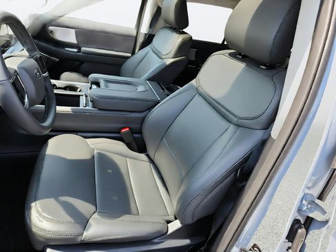 New 2026 Ford Expedition Active AWD/4WD image 12