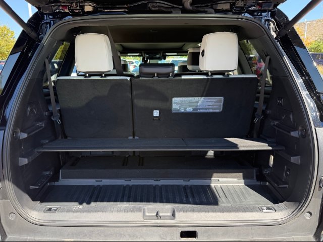 Used 2024 Toyota Sequoia Capstone AWD/4WD image 31