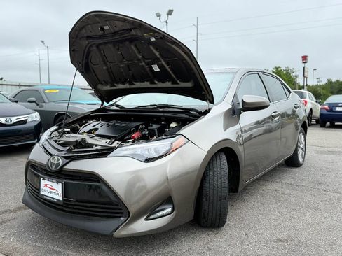 Used 2017 Toyota Corolla LE w/ LE Eco Premium Package FWD image 10