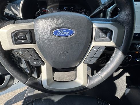 Used 2022 Ford F250 Lariat w/ Lariat Ultimate Package image 15