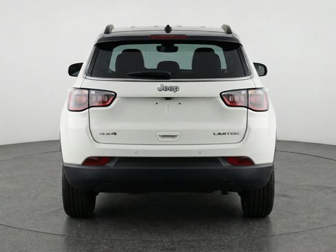 Used 2025 Jeep Compass Limited AWD/4WD image 7