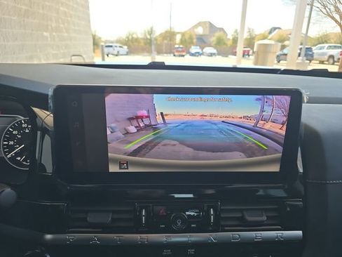 New 2026 Nissan Pathfinder SV image 9