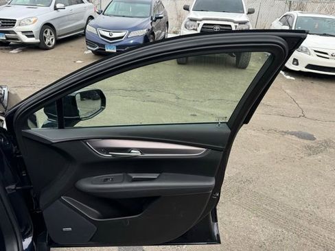 Used 2021 Cadillac XT5 Luxury image 5