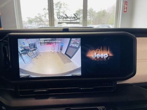 Used 2024 Jeep Wrangler Sahara w/ Safety Group image 35