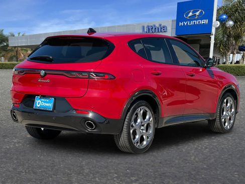 Used 2024 Alfa Romeo Tonale Veloce AWD/4WD image 3