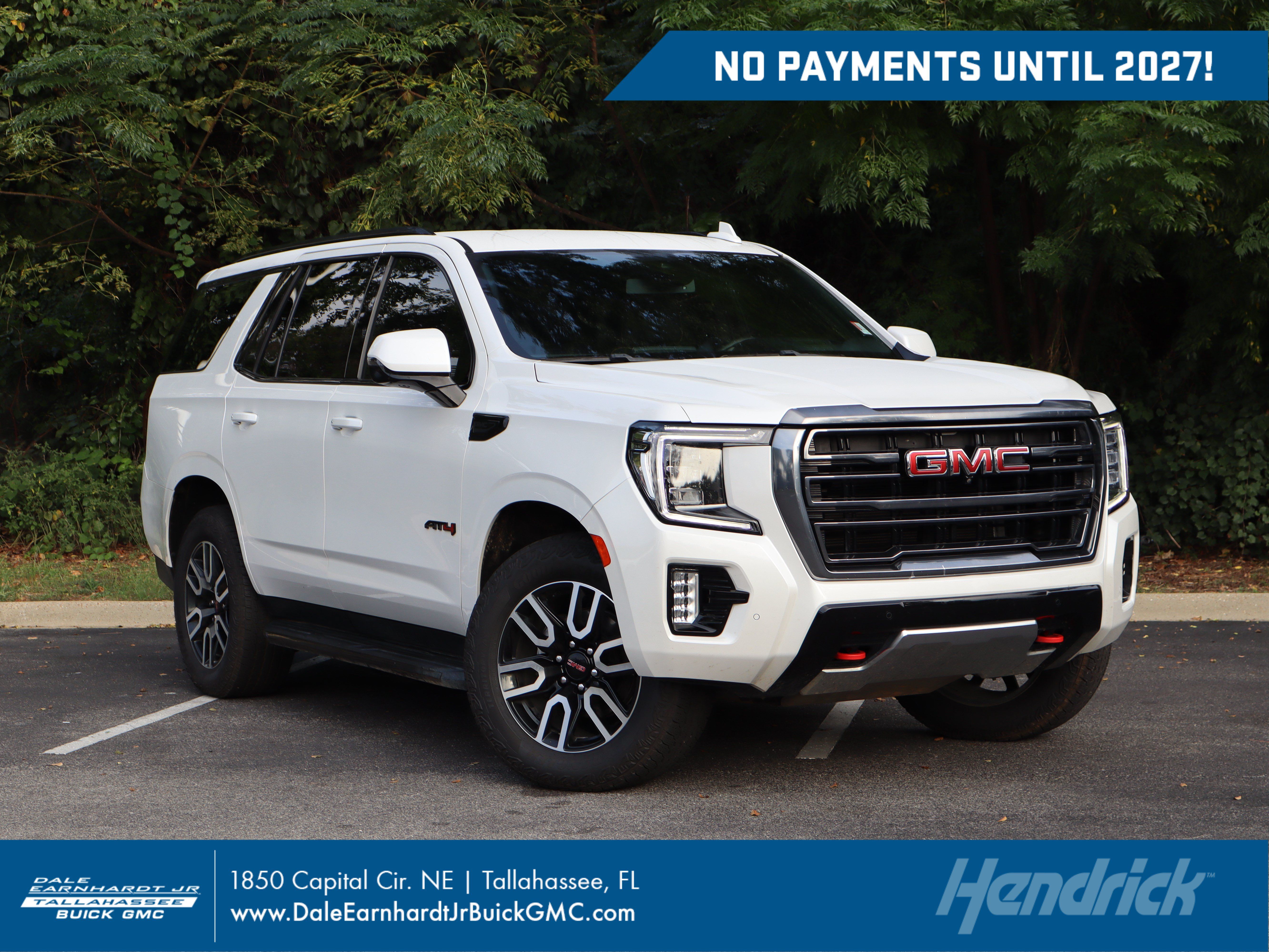 Used 2024 GMC Yukon AT4 w/ Technology Package AWD/4WD image 1