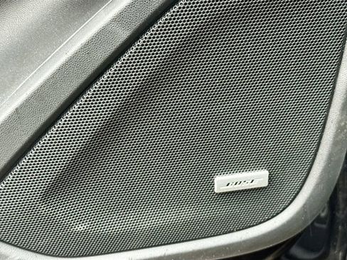 Used 2023 GMC Terrain Denali image 17