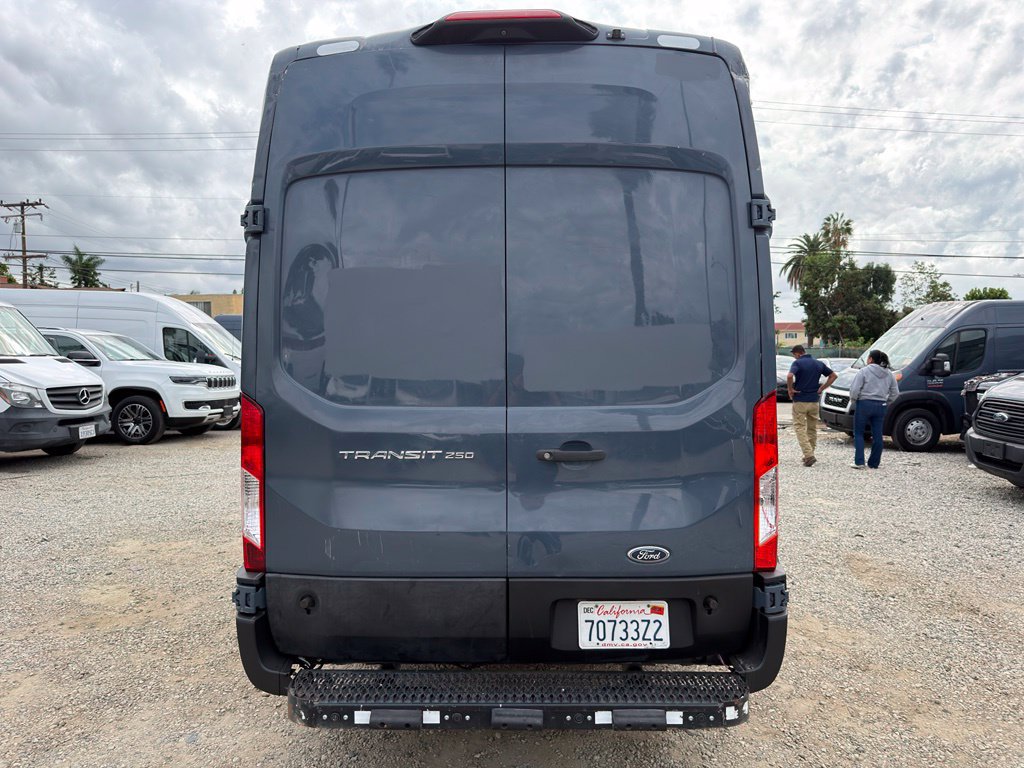 Used 2020 Ford Transit 250 148 High Roof Extended RWD image 8