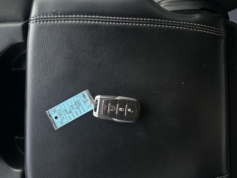 Used 2022 RAM 1500 Big Horn image 22