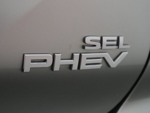 Used 2024 Mitsubishi Outlander SEL image 36