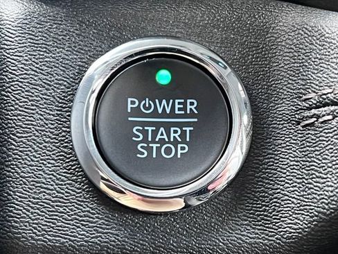 New 2025 Ford F150 Lightning Flash AWD/4WD image 34