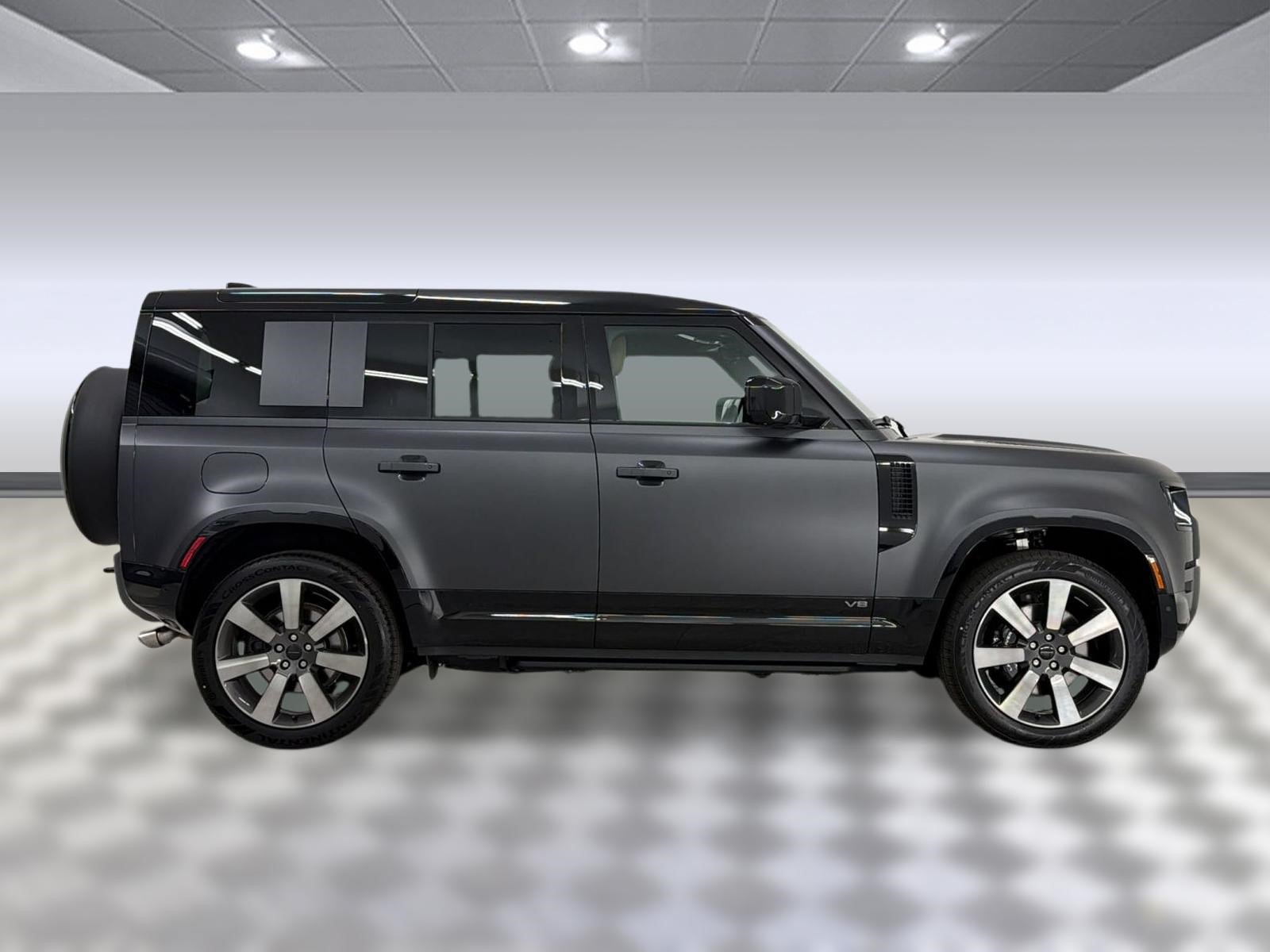 New 2026 Land Rover Defender 110 V8 AWD/4WD image 8