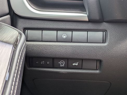 New 2026 Nissan Rogue SV AWD/4WD image 27