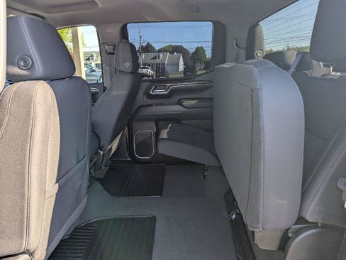 Used 2024 Chevrolet Silverado 1500 LT AWD/4WD image 30