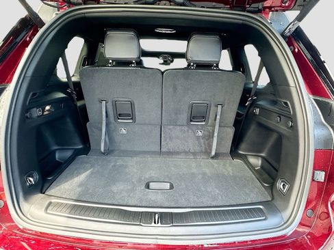 New 2025 Jeep Grand Cherokee L Limited w/ Luxury Tech Group II image 36