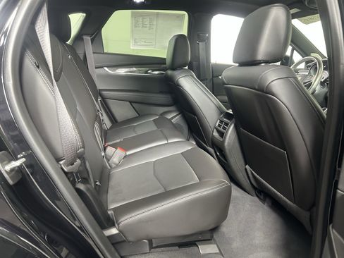 Certified 2022 Cadillac XT5 Sportv w/ Technology Package image 39