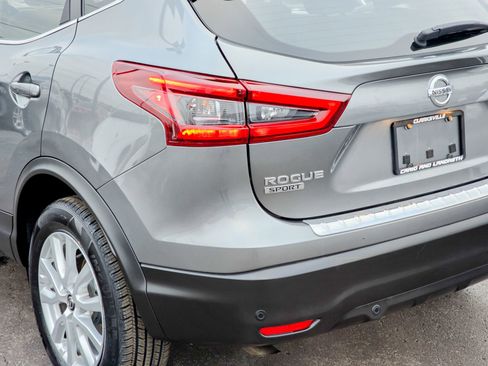 Used 2022 Nissan Rogue Sport SV image 22