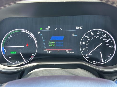Used 2021 Toyota Sienna Platinum FWD image 46
