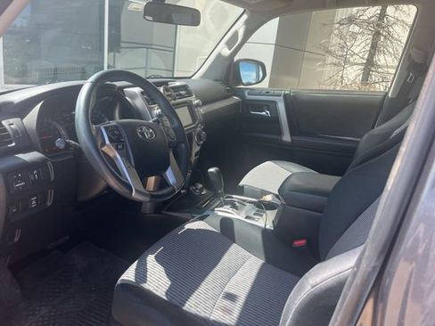 Used 2017 Toyota 4Runner SR5 image 9