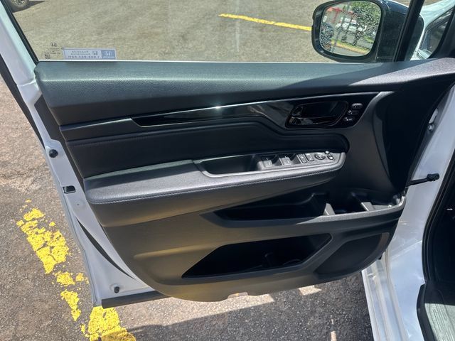 Used 2022 Honda Odyssey Elite image 10