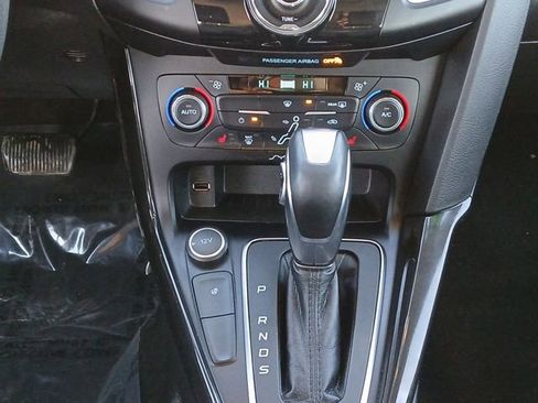 Used 2017 Ford Focus Titanium image 13