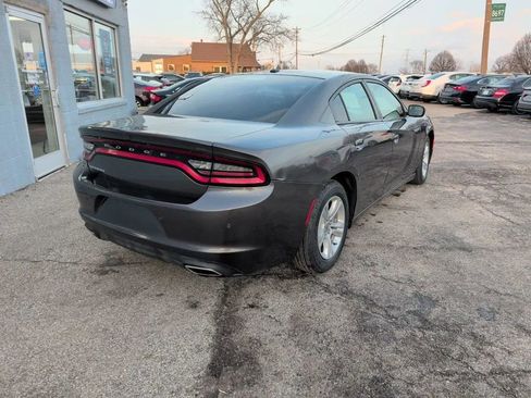 Used 2020 Dodge Charger SXT w/ Leather Interior Group image 10