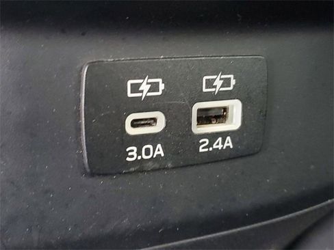 Certified 2023 Subaru Outback Premium image 10