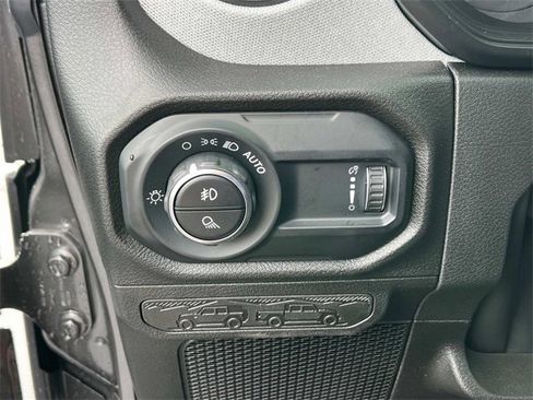 New 2025 Jeep Gladiator Willys image 22