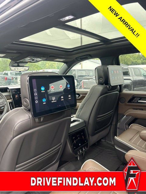 Used 2026 GMC Yukon Denali Ultimate w/ LPO, Floor Liner Package AWD/4WD image 13