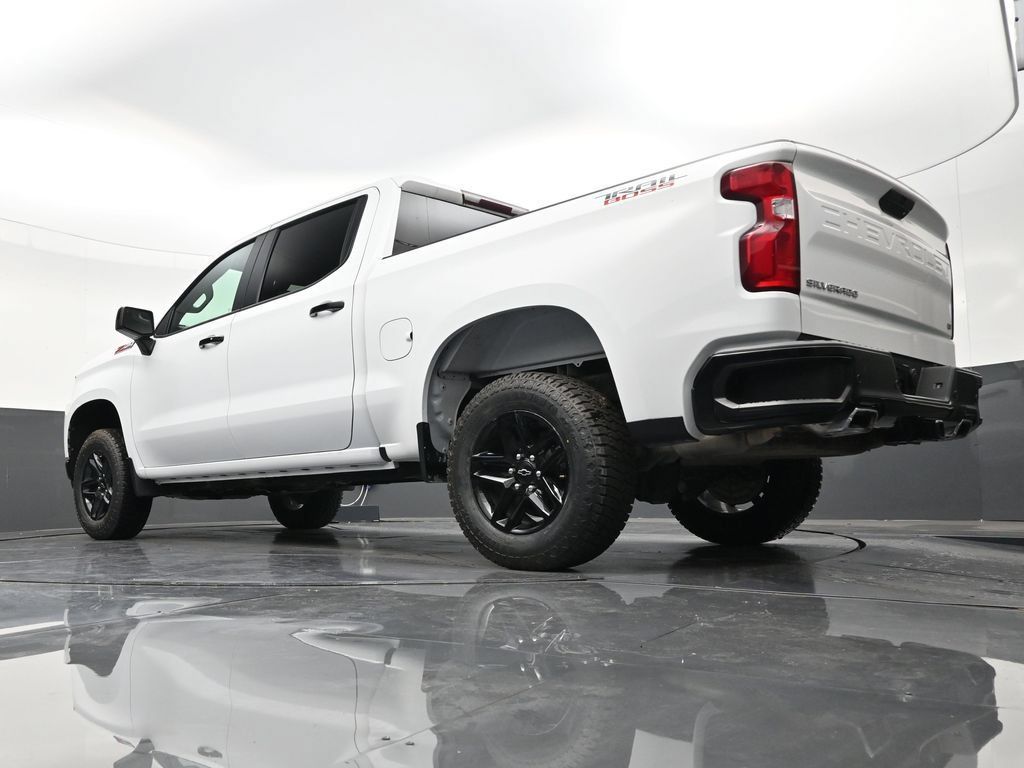 Used 2023 Chevrolet Silverado 1500 LT Trail Boss w/ LT Trail Boss Premium Package AWD/4WD image 19