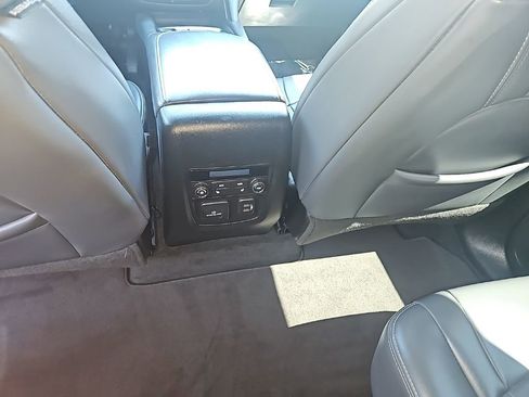 Used 2024 Buick Enclave Premium AWD/4WD image 24