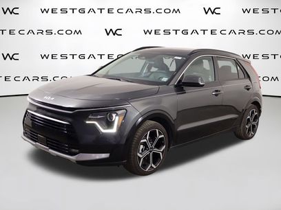 Used 2023 Kia Niro EX Touring