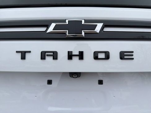 Used 2023 Chevrolet Tahoe Z71 w/ Luxury Package AWD/4WD image 16