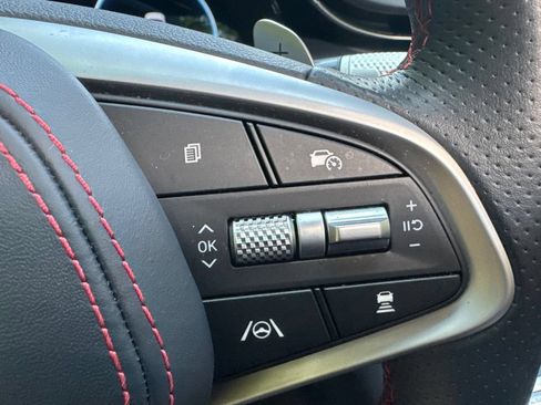 Used 2023 Genesis GV70 2.5T w/ Sport Prestige Package AWD/4WD image 14