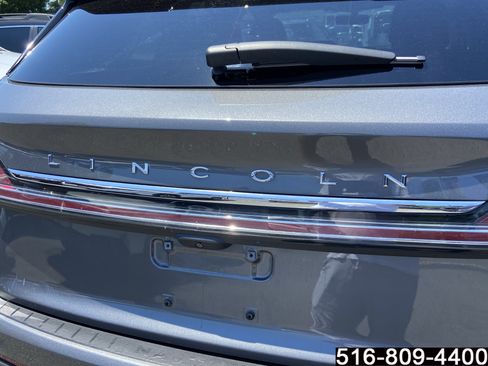Used 2023 Lincoln Nautilus Reserve AWD/4WD image 32