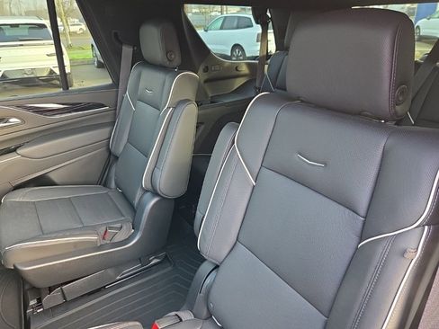 Used 2022 Cadillac Escalade Sport w/ Touring Package image 6
