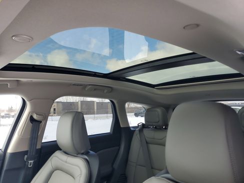 New 2026 Lincoln Corsair Premiere image 11