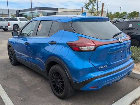 Used 2021 Nissan Kicks S FWD image 4