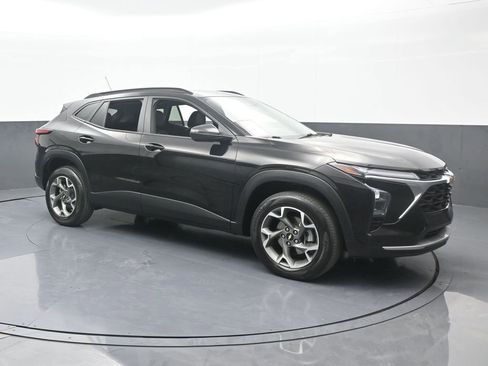 Used 2024 Chevrolet Trax LT image 8