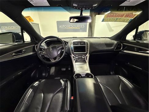 Used 2017 Lincoln MKX Reserve image 16