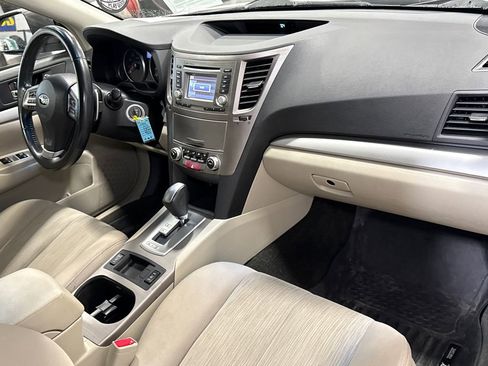 Used 2014 Subaru Outback 2.5i Premium image 14