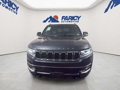Used 2024 Jeep Wagoneer 4WD w/ Premium Group I image 3