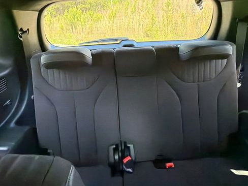 Used 2024 Hyundai Palisade Calligraphy image 17