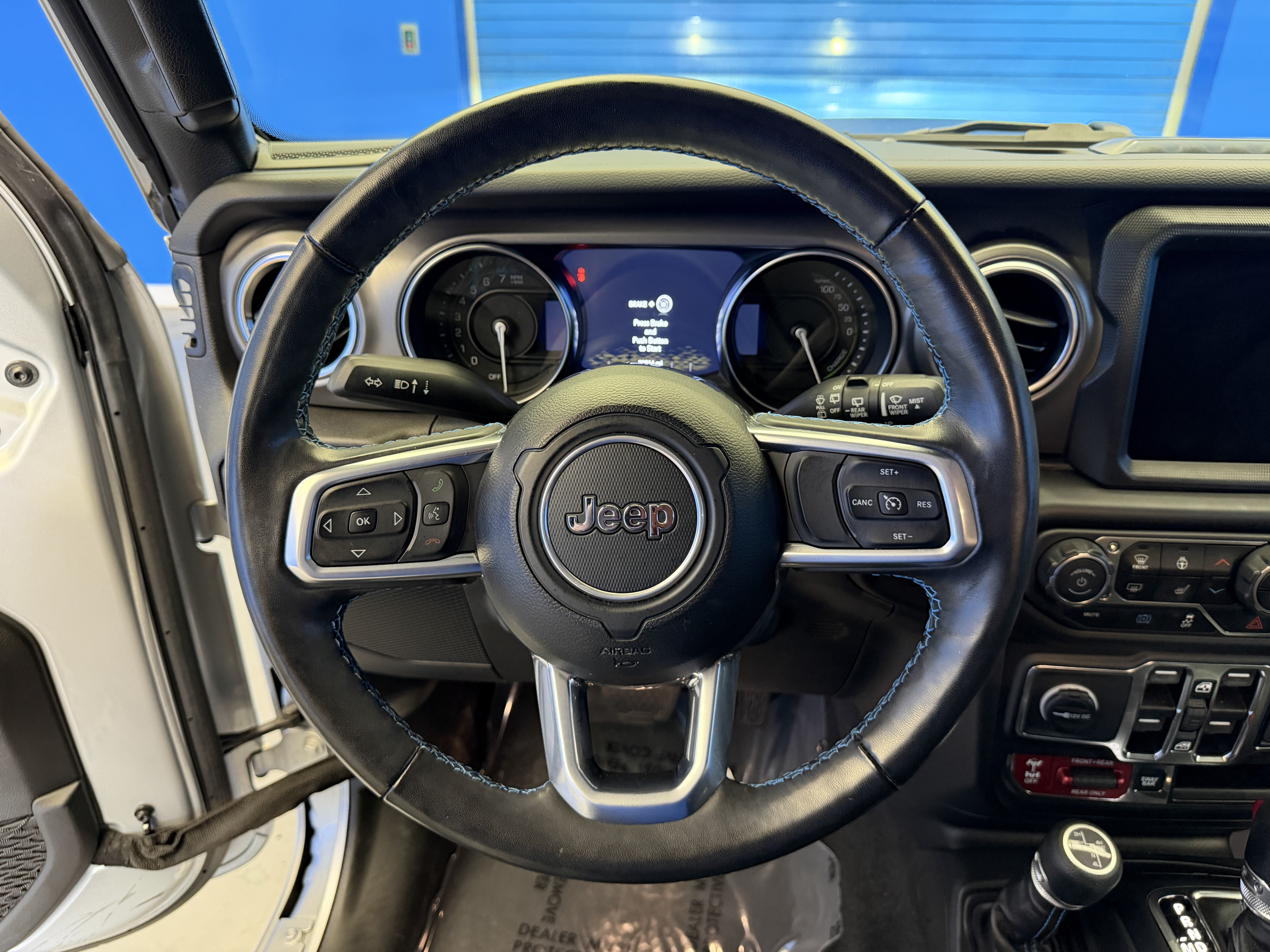 Used 2023 Jeep Wrangler Unlimited Rubicon 4xe w/ Cold Weather Group AWD/4WD image 14