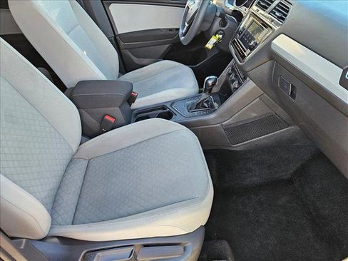 Used 2021 Volkswagen Tiguan S image 19