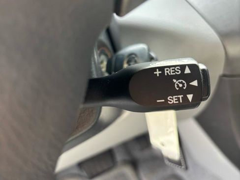 Used 2011 Toyota RAV4 4WD V6 w/ Tow Prep Pkg image 14