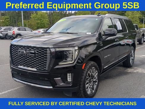 Used 2024 GMC Yukon XL Denali Ultimate AWD/4WD image 12