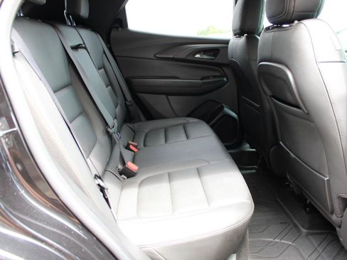Used 2023 Chevrolet TrailBlazer ACTIV FWD image 43